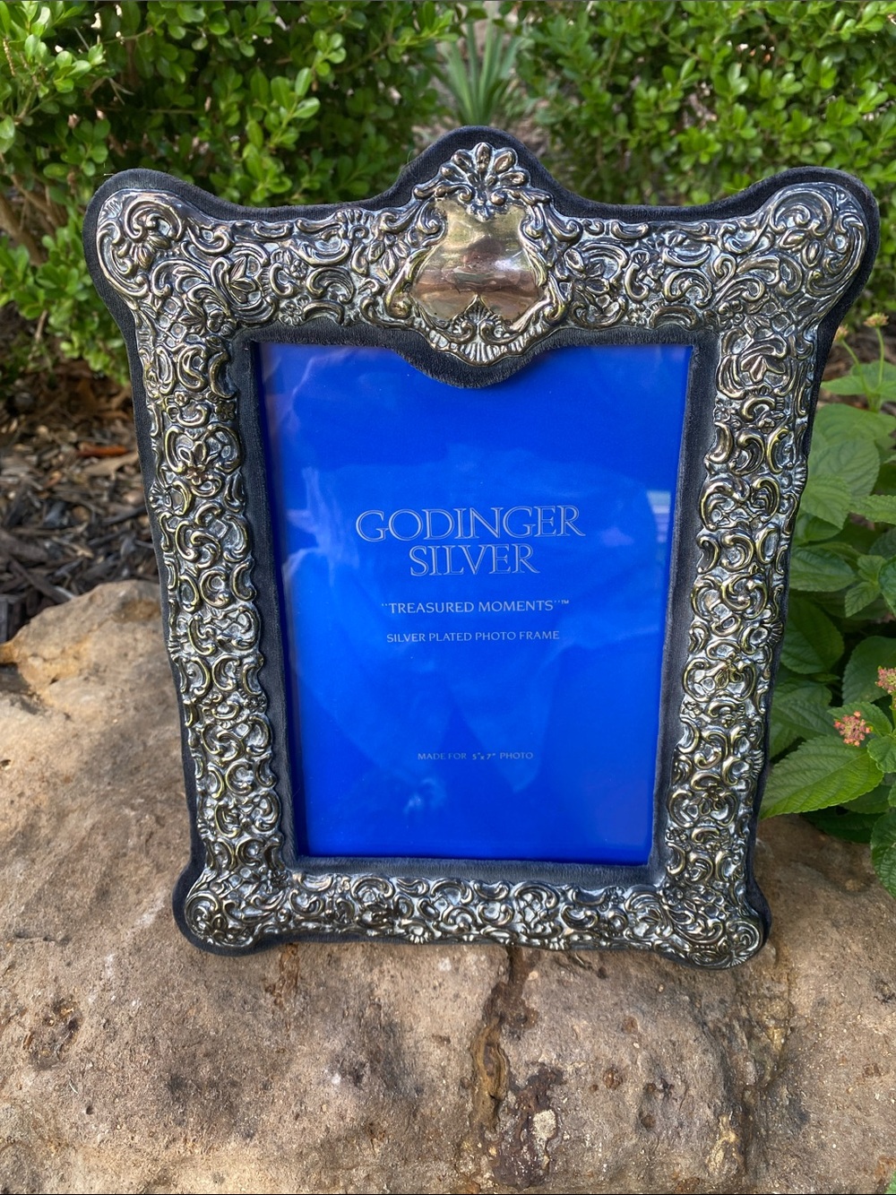 Godinger Silver Repousse Baroque Frame with Blue Velvet Back for 5” x 7” photo